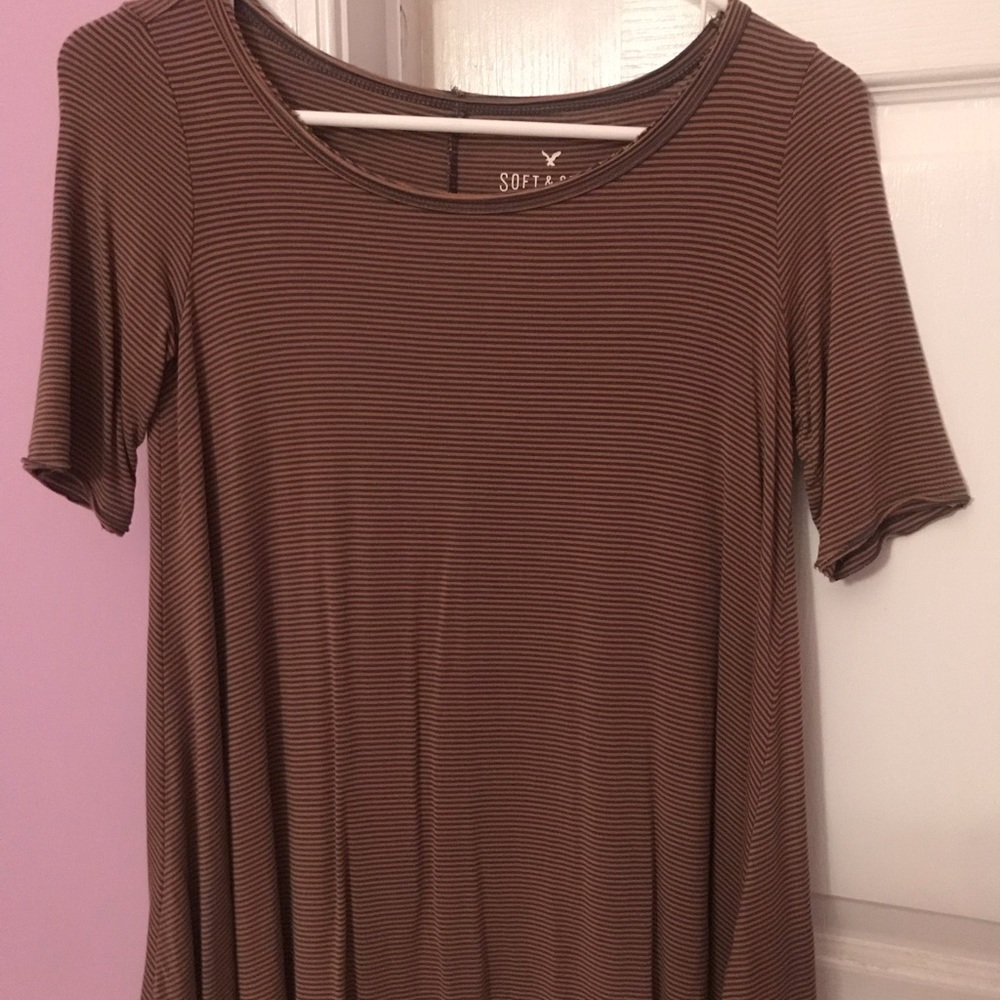 A&E size XS soft and sexy shirt